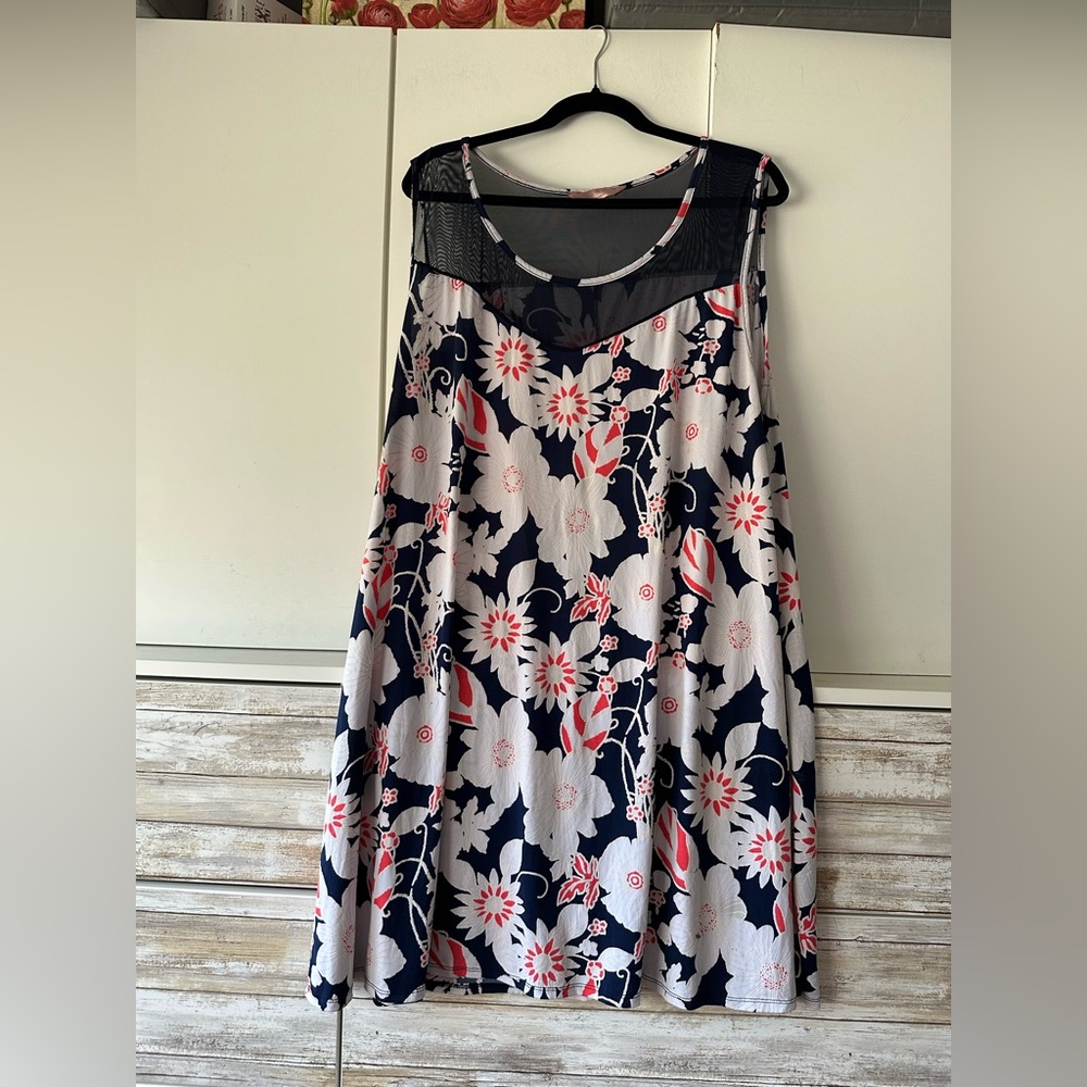 ✨ S/S 3X Floral Tank TunicTop Mesh Yoke Navy Red Plus Size